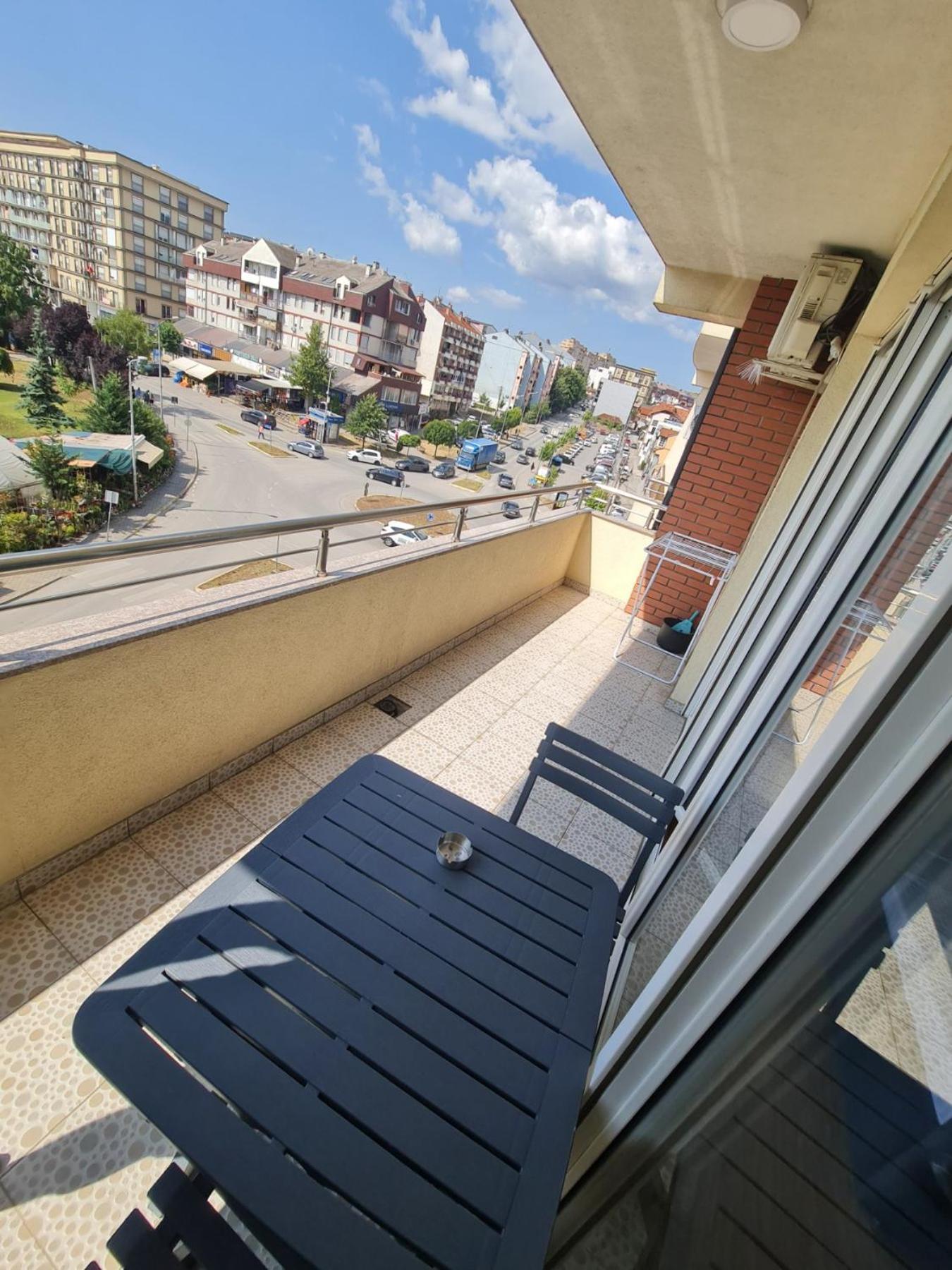 Apartment 1 Plisi Gjilan Esterno foto